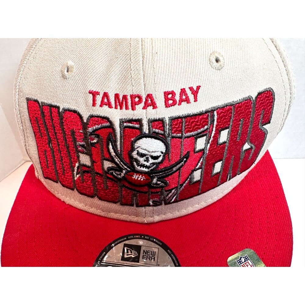 Tampa Bay Buccaneers New Era 9Fifty Snapback Hat Cap Cream and Red - Picture 13 of 16